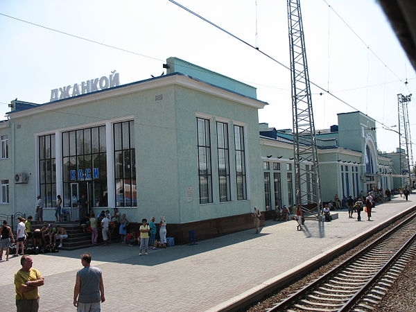 В Джанкое готовятся к открытию железнодорожного моста в Крым