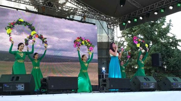 Минкульт Крыма представил концерт на торжественном мероприятии, посвященном празднику урожая 2017 года