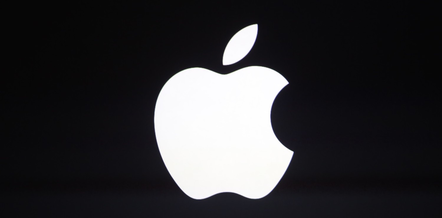 Apple до 1 февраля должна прекратить работу в Крыму