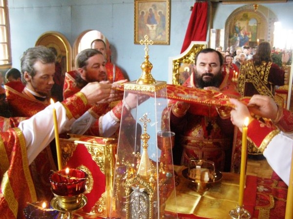 В Симферопольской и Крымской епархии разделяют понятия «украинский народ» и «киевская власть»