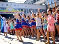 В Симферополе прошел фестиваль детского творчества «Для друзей откроем двери»