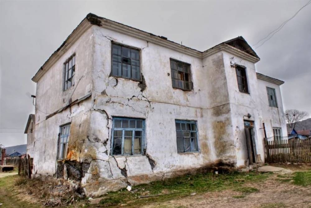 В Крыму предложили способ ускорить переселение из аварийных домов